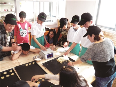 家庭节约用水手抄报_家庭人均生活用水(3)