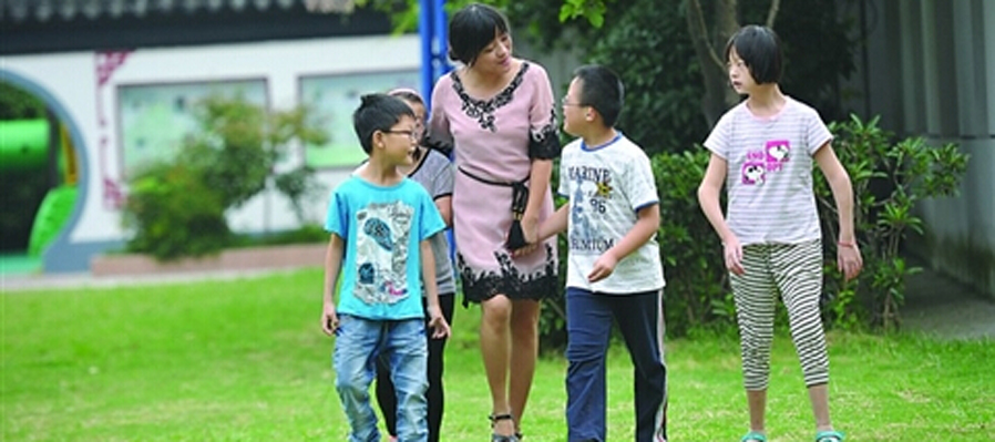 刘嫣静：百名智障儿童的“老师妈妈”
