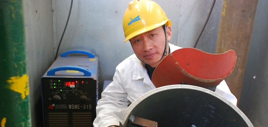 王海东：江苏唯一享受国务院特殊津贴的电焊工