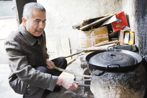 徐州盲人陈二荣:照顾母亲二十载