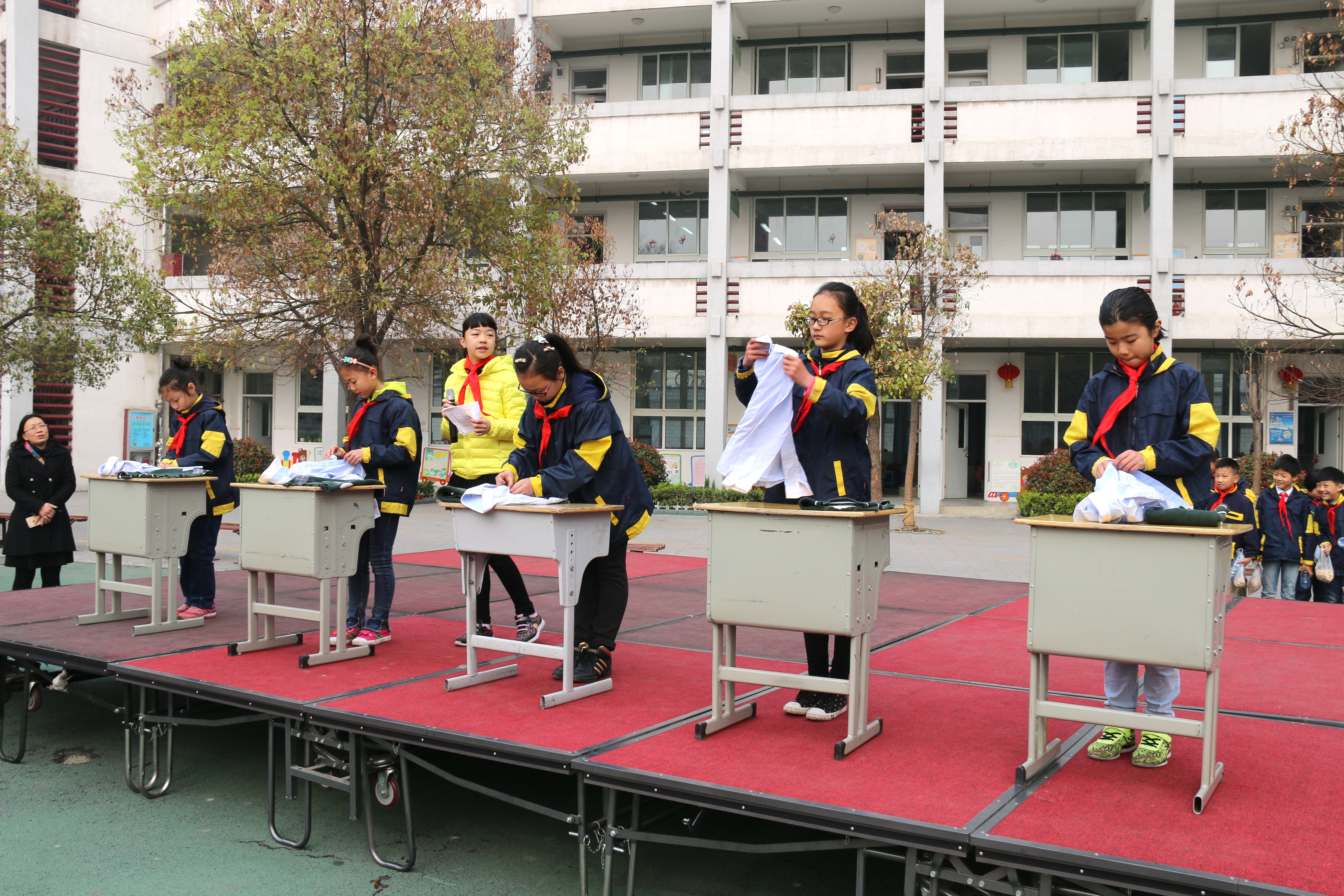 徐州市鼓楼小学开展"我是劳动小能手"竞赛活动