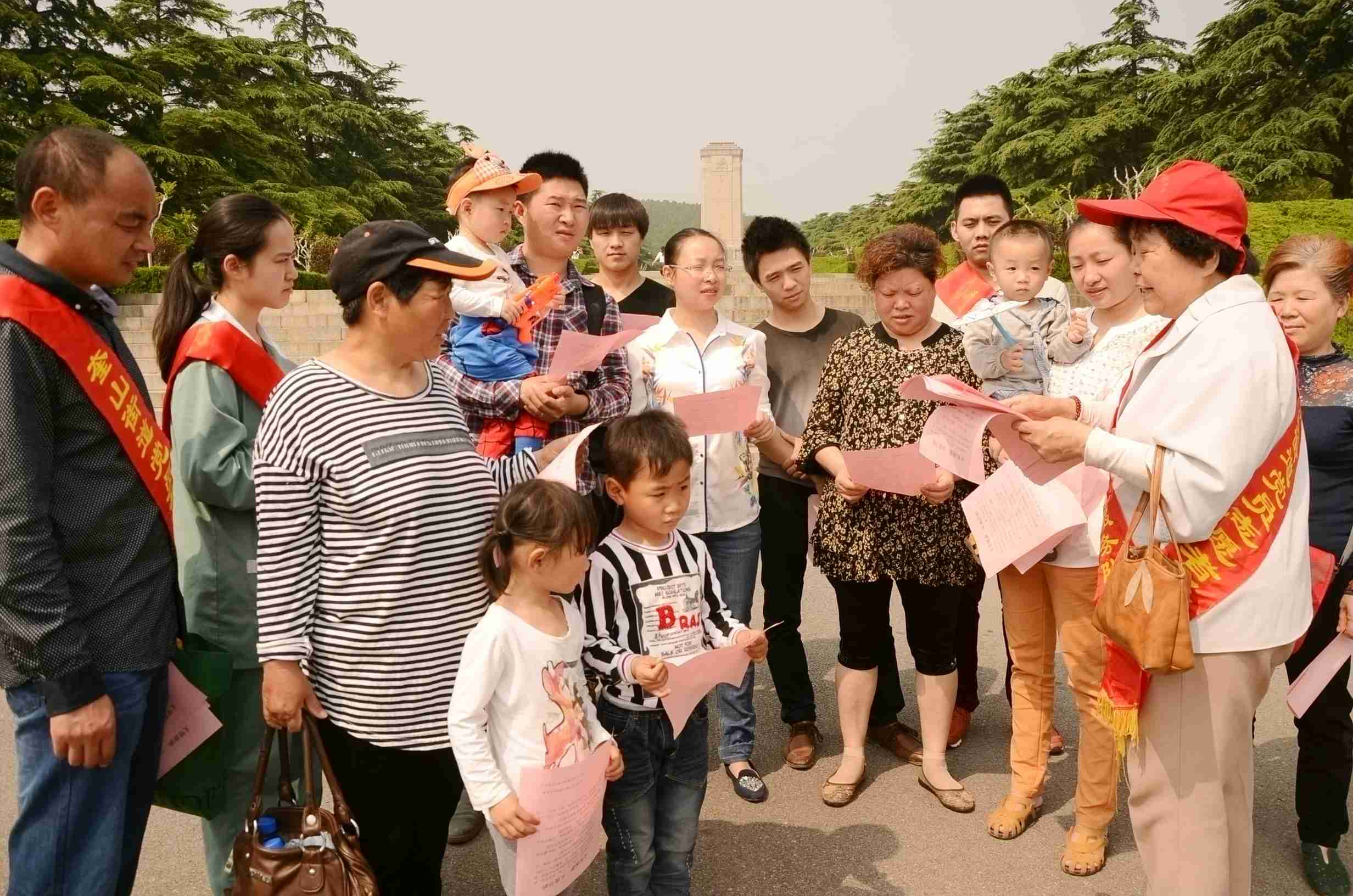 奎山街道举办绿色出行、文明旅游宣传活动