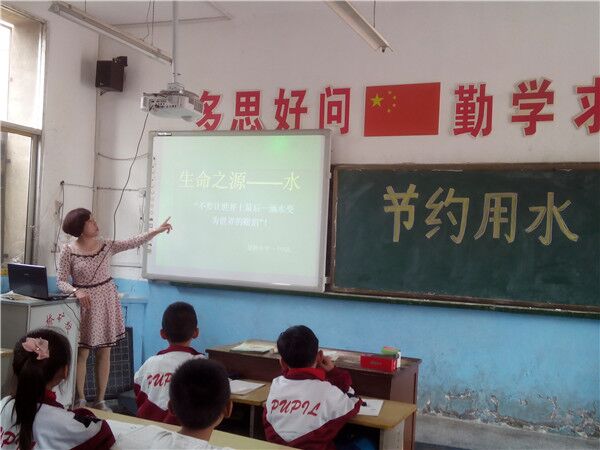 夏桥小学开展建设海绵城市,促进生态文文明主