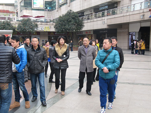 南通市崇川区和平桥街道组织人员赴常州市学习文明城市管理工作