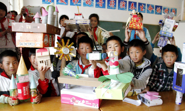 东海县开展小小科技在校园主题活动