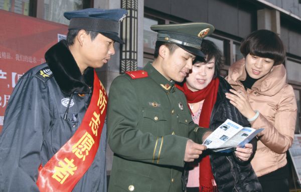 淮安区消防大队上门式宣传消防