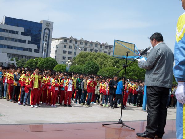 洪泽县第二中学欢迎您!---www.hzez.com