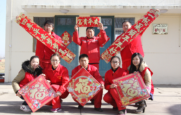 江苏油田:青年志愿者真情服务到井站