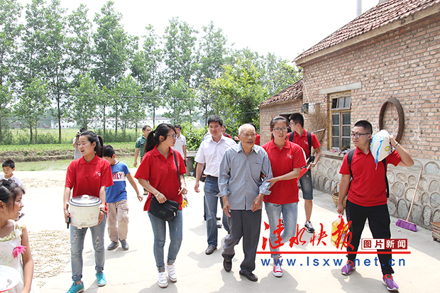 大学生志愿者暑期到红窑镇社会实践活动