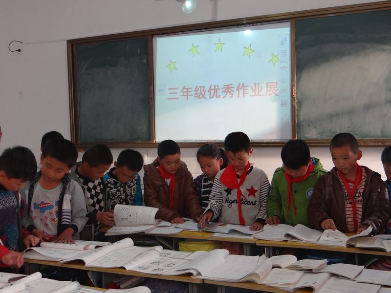 响水县第二实验小学举行学生优秀作业展