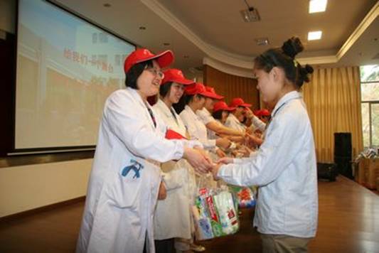 [扬州]爱送光明情暖无声