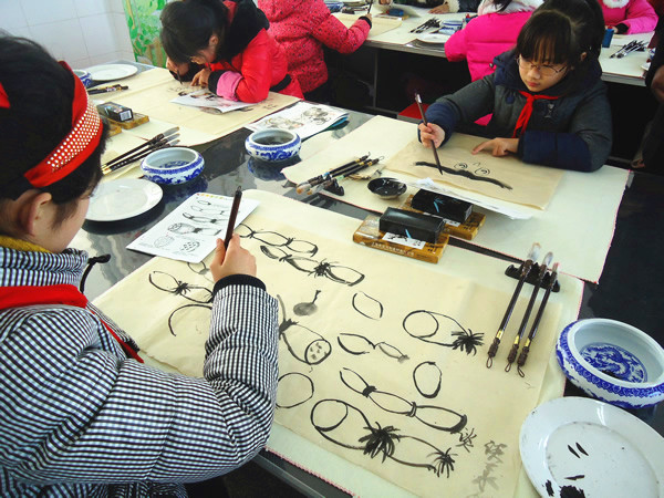 扬州:高邮乡村学校少年宫全覆盖 民间艺人、劳