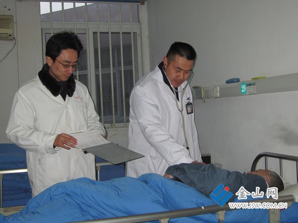 检查犯人口袋_犯人净身检查