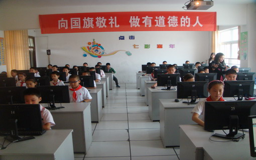 泗阳中学人口_泗阳致远中学照片(2)