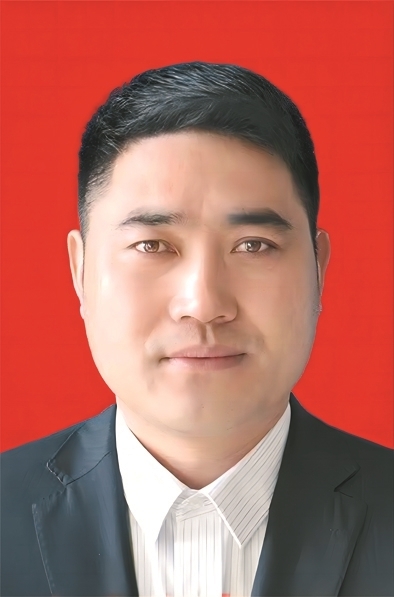 秦 民.jpg