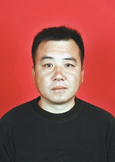 秦 凯.jpg