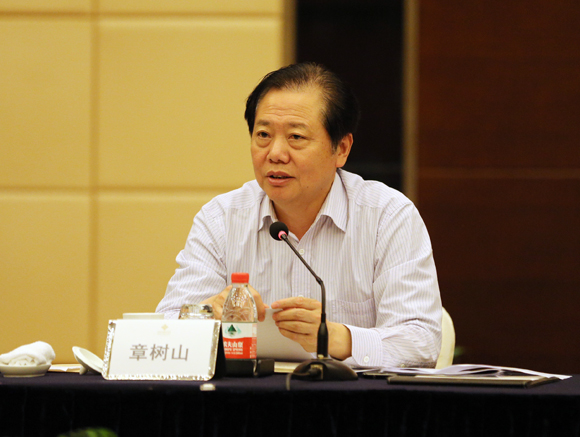 市委常委,宣传部部长章树山出席会议并讲话